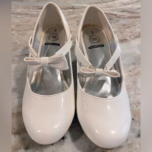 White Patent Leather Girls Dress Shoes Size 3